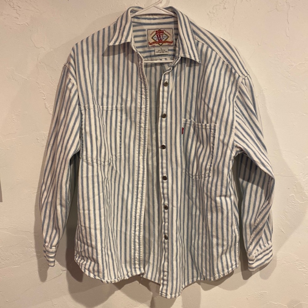 Levi’s Button up